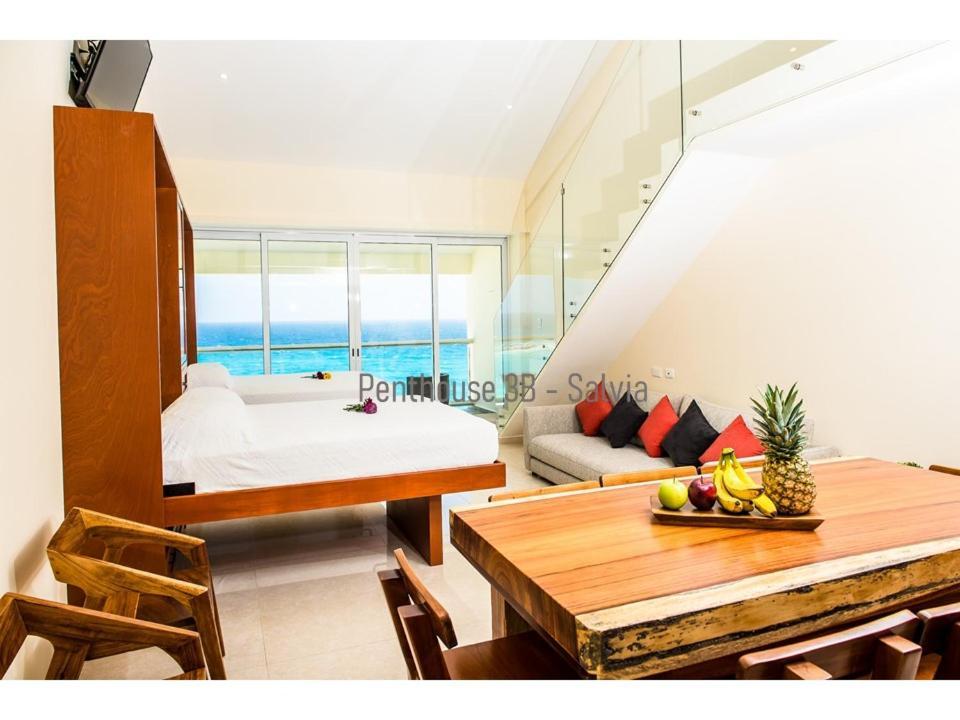 2 Story Oceanfront Penthouses On Cancun Beach! Buitenkant foto