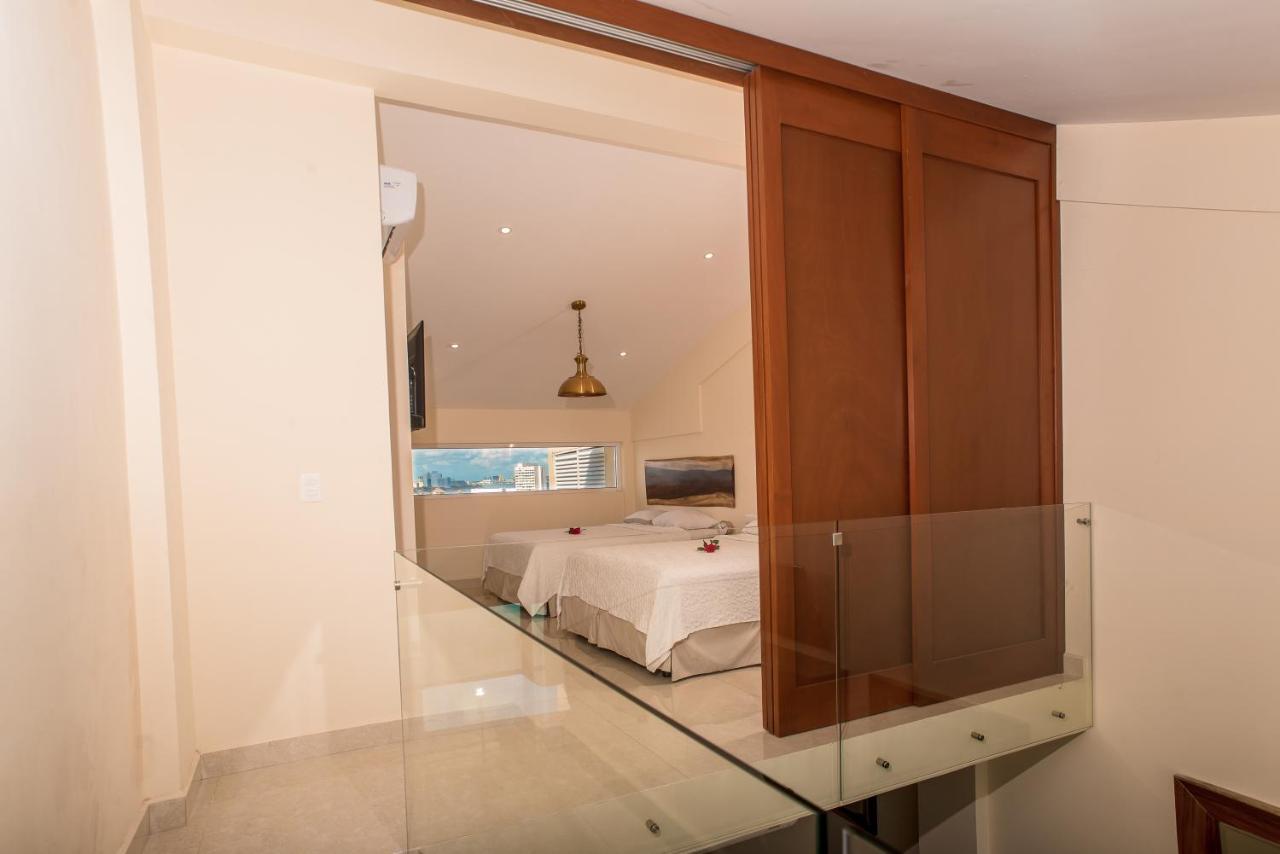 2 Story Oceanfront Penthouses On Cancun Beach! Buitenkant foto