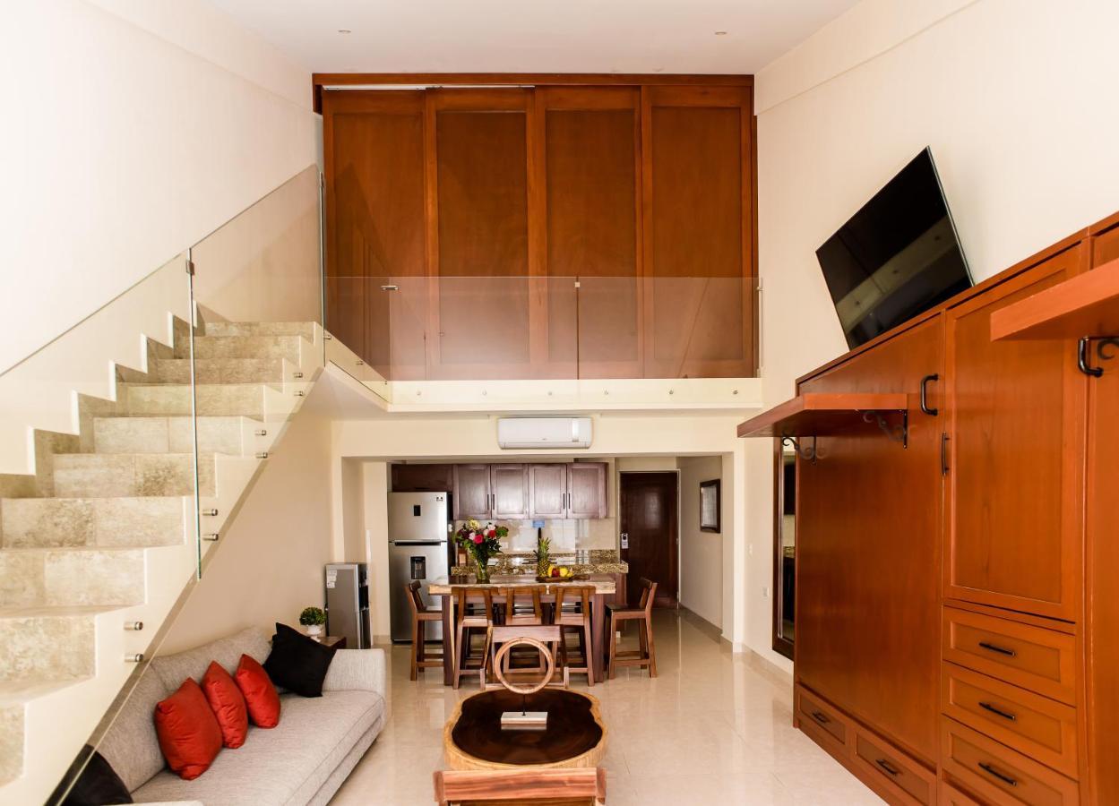 2 Story Oceanfront Penthouses On Cancun Beach! Buitenkant foto
