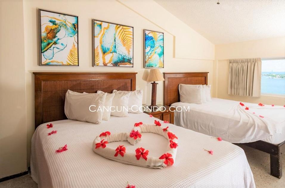 2 Story Oceanfront Penthouses On Cancun Beach! Buitenkant foto