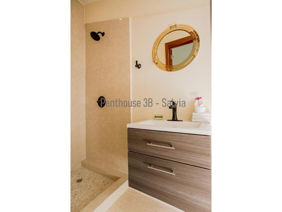 2 Story Oceanfront Penthouses On Cancun Beach! Buitenkant foto