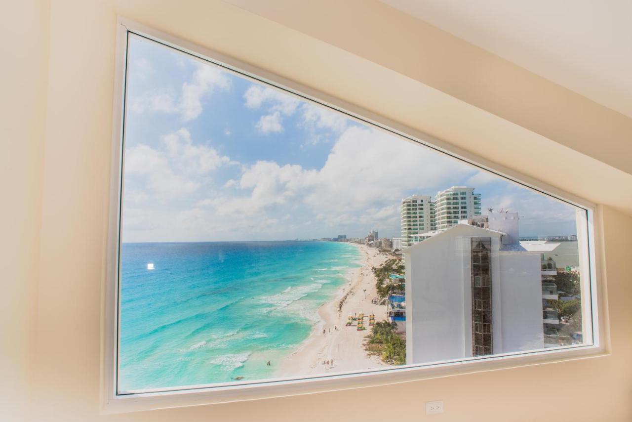 2 Story Oceanfront Penthouses On Cancun Beach! Buitenkant foto