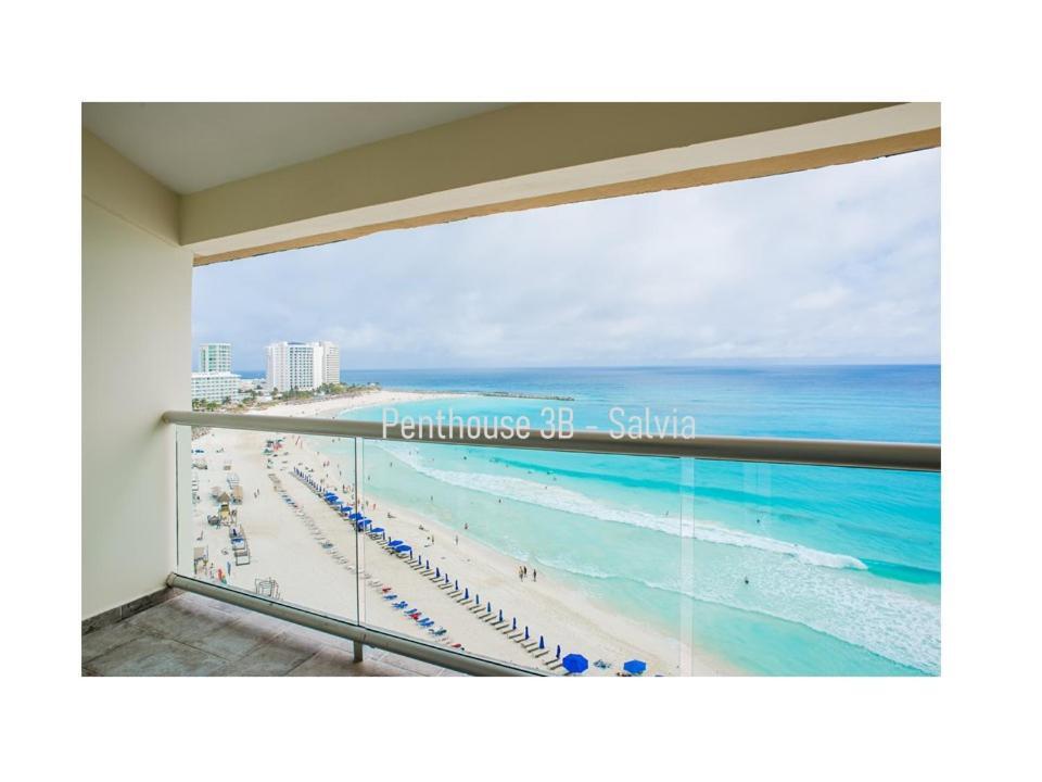 2 Story Oceanfront Penthouses On Cancun Beach! Buitenkant foto